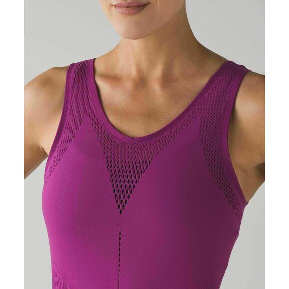 LULULEMON | sz 4 Women's Seamless Regal Plum V-Back Perforated Enlighten Tank - Picture 1 of 7